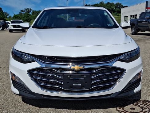 Used 2024 Chevrolet Malibu LT FWD image 2