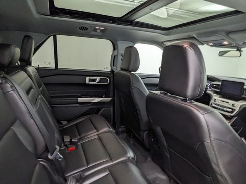 Certified 2023 Ford Explorer XLT w/ Equipment Group 202A AWD/4WD image 41