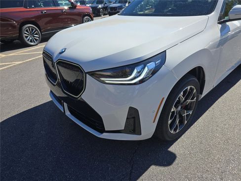 New 2026 BMW X3 xDrive30 w/ Premium Package image 11