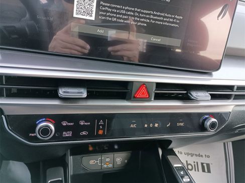 New 2026 Kia Sorento S w/ S Panoramic Sunroof Package image 25