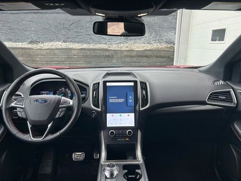 Used 2024 Ford Edge ST-Line image 10