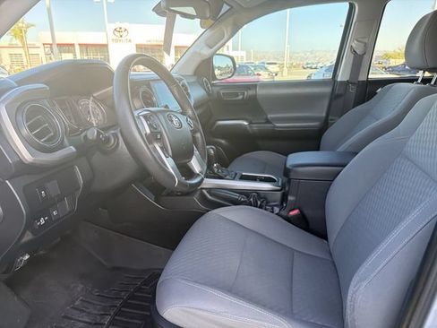 Certified 2021 Toyota Tacoma SR5 AWD/4WD image 24
