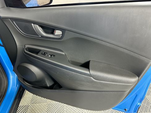 Used 2018 Hyundai Kona SE FWD image 30