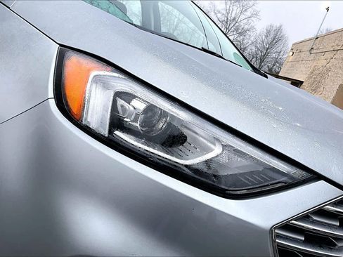 Used 2020 Ford Edge Titanium image 26