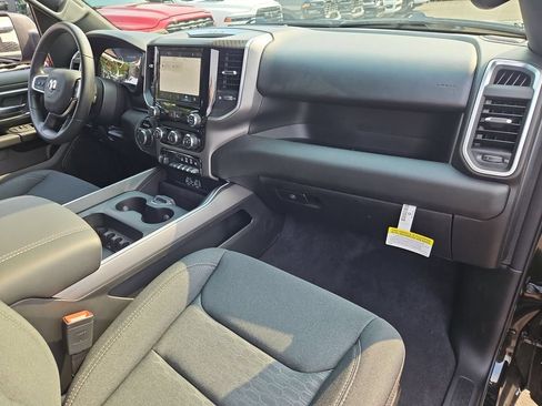 New 2026 RAM 1500 Big Horn AWD/4WD image 17