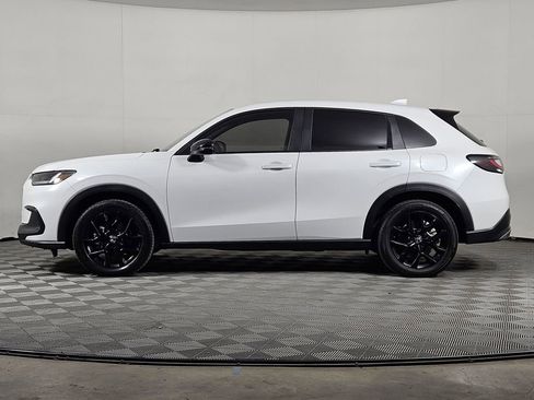 Used 2024 Honda HR-V Sport image 3