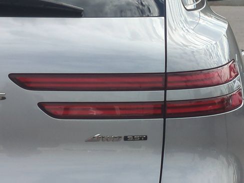 Used 2022 Genesis GV70 3.5T Sport AWD/4WD image 51