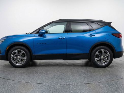 Used 2025 Chevrolet Blazer LT image 5