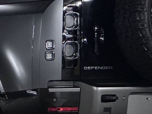 Used 2023 Land Rover Defender 90 Carpathian Edition AWD/4WD image 24
