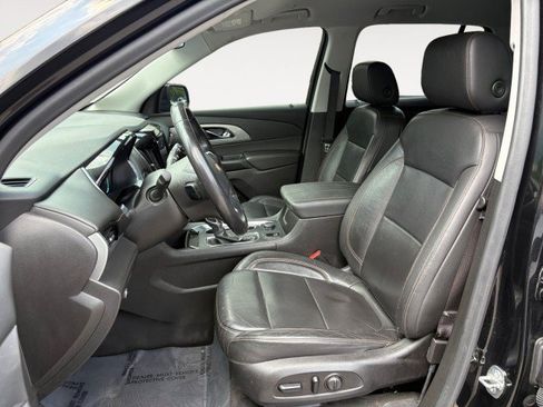 Used 2021 Chevrolet Traverse LT AWD/4WD image 2