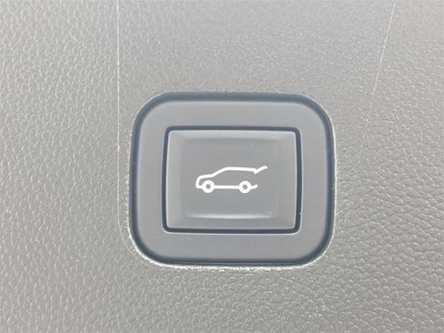 Used 2024 Buick Enclave Premium image 10