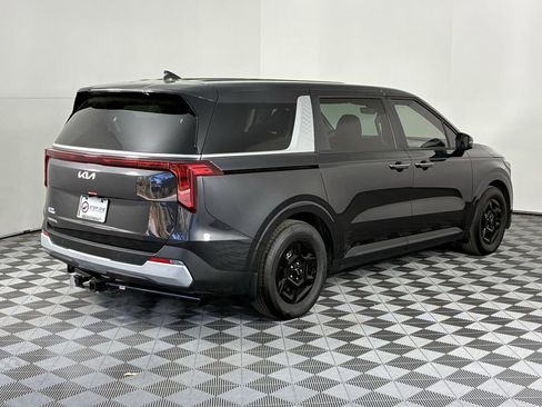 New 2026 Kia Carnival LXS image 7