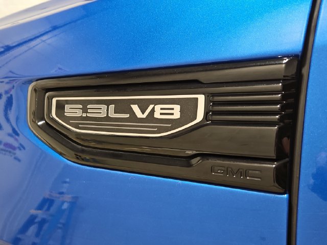 Used 2024 GMC Sierra 1500 Elevation w/ LPO, Elevation Black Package AWD/4WD image 39