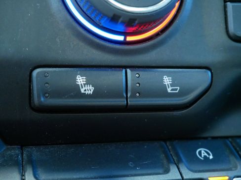 Used 2022 Chevrolet Silverado 1500 RST image 16