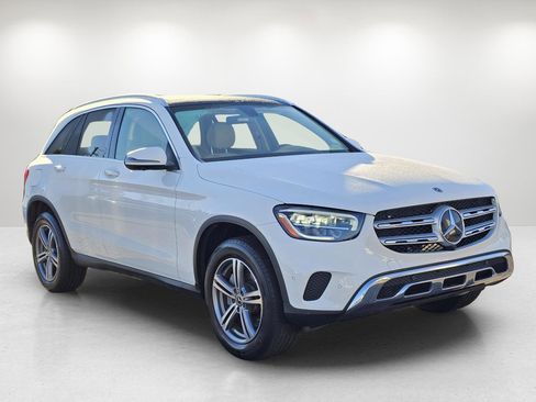 Used 2021 Mercedes-Benz GLC 300 w/ Premium Package image 3