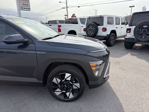 Used 2025 Hyundai Kona SEL image 4