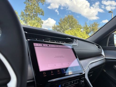 New 2025 Jeep Grand Cherokee Limited w/ Luxury Tech Group II image 22