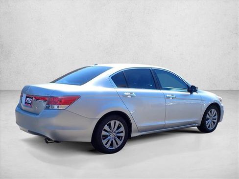 Used 2011 Honda Accord EX-L image 4