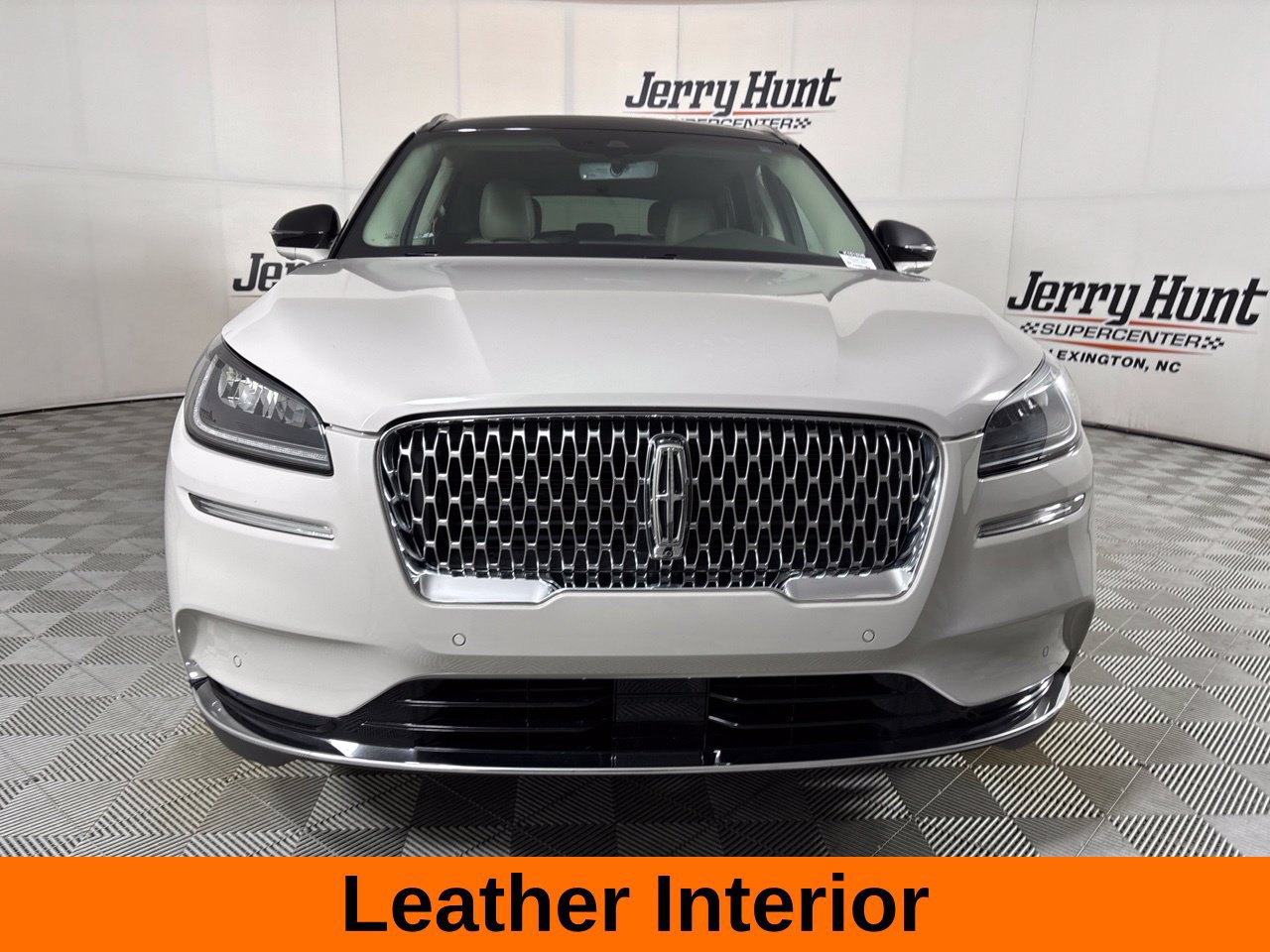 Used 2021 Lincoln Corsair Reserve w/ Equipment Group 201A AWD/4WD image 3