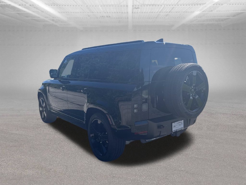 New 2026 Land Rover Defender 110 X-Dynamic SE AWD/4WD image 3