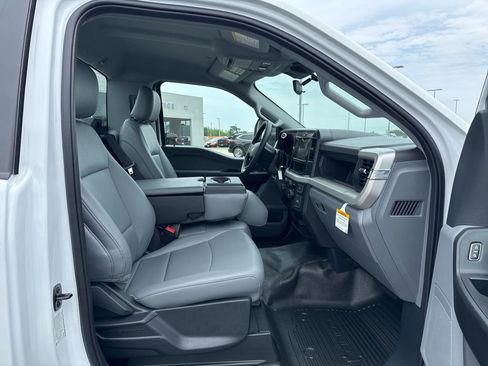 New 2025 Ford F550 4x4 Regular Cab Super Duty image 12