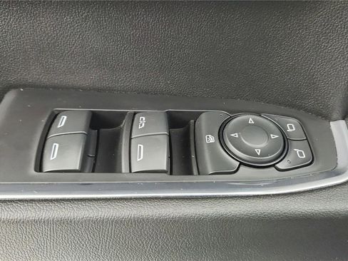 Used 2023 Chevrolet Silverado 1500 LT w/ Work Truck Package image 23