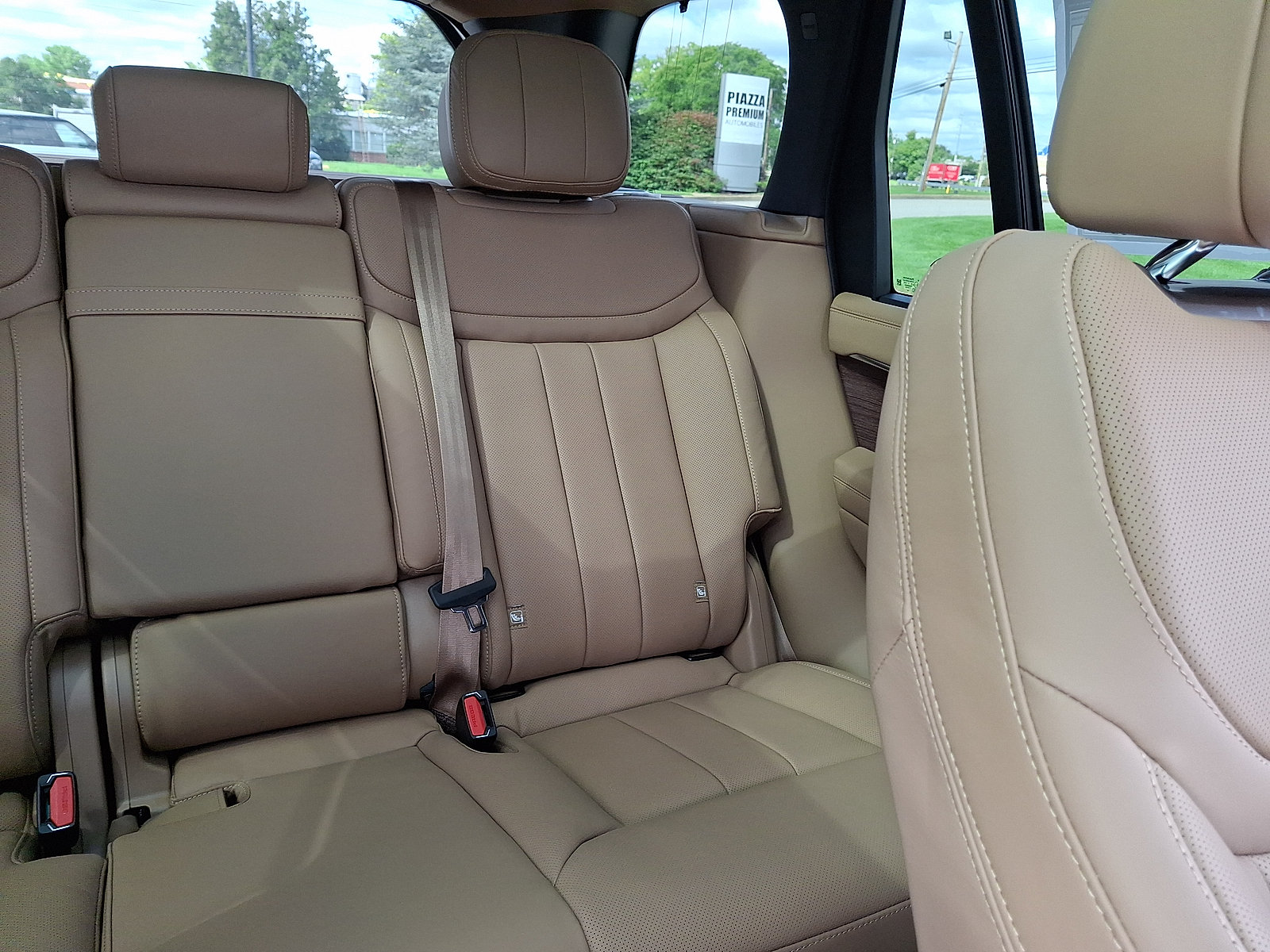 New 2027 Land Rover Range Rover SE AWD/4WD image 7