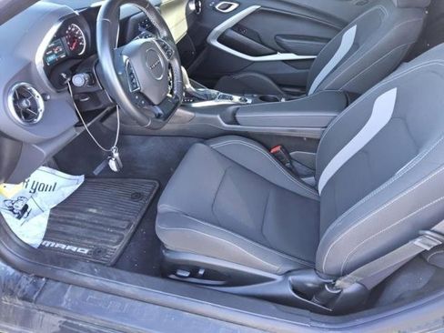 Used 2023 Chevrolet Camaro LT image 5