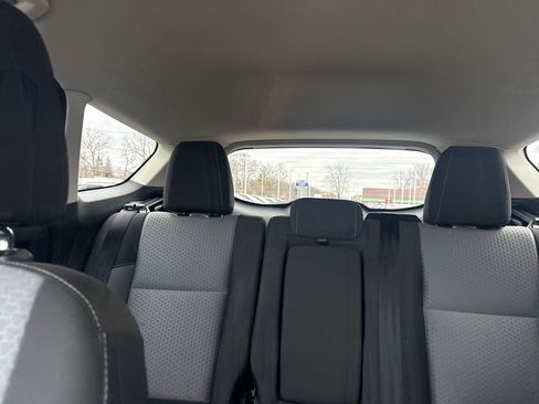 Used 2017 Ford Escape SE image 38