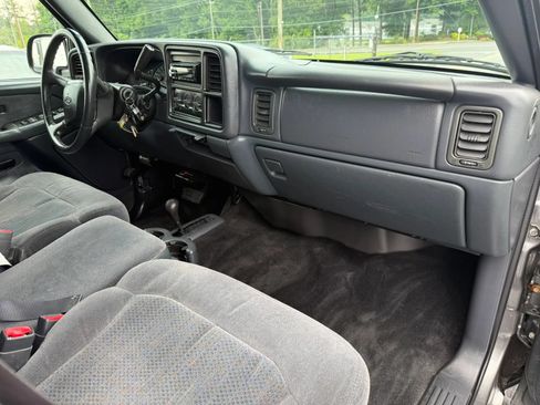Used 2002 Chevrolet Silverado 2500 LS AWD/4WD image 16