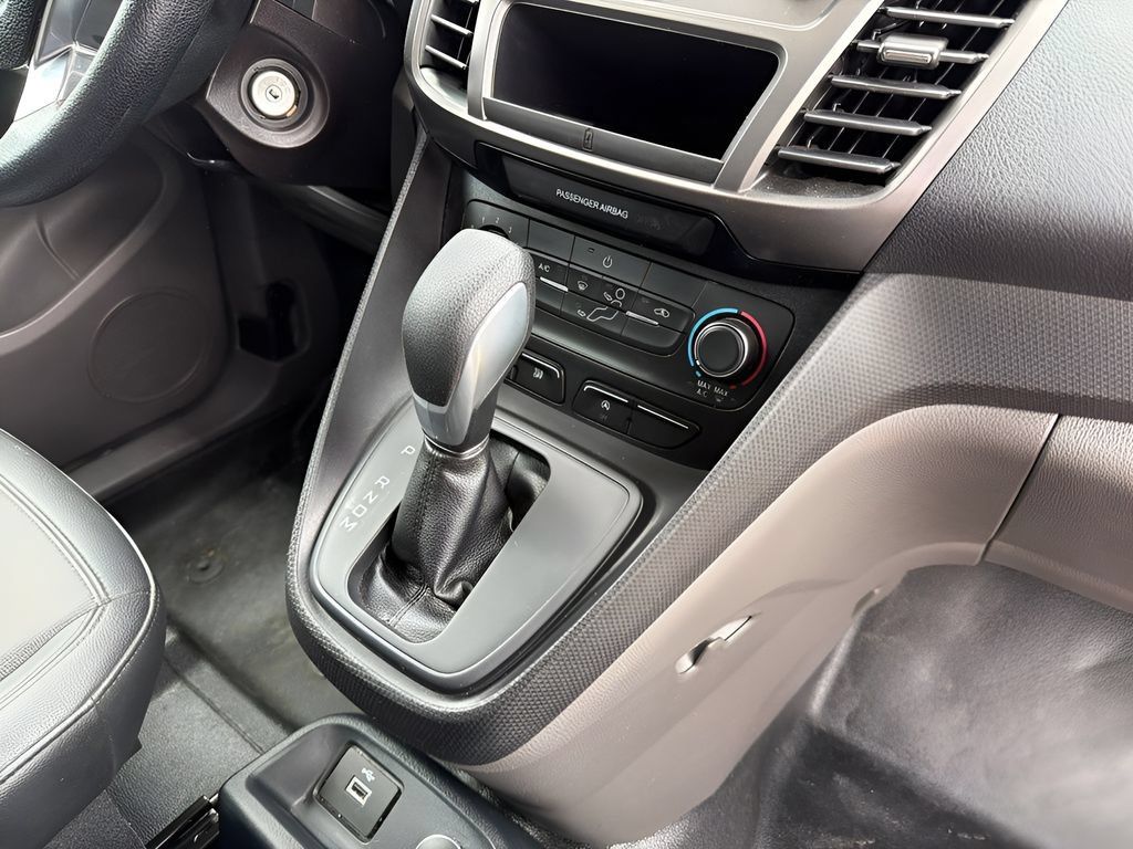 Used 2020 Ford Transit Connect XL FWD image 29