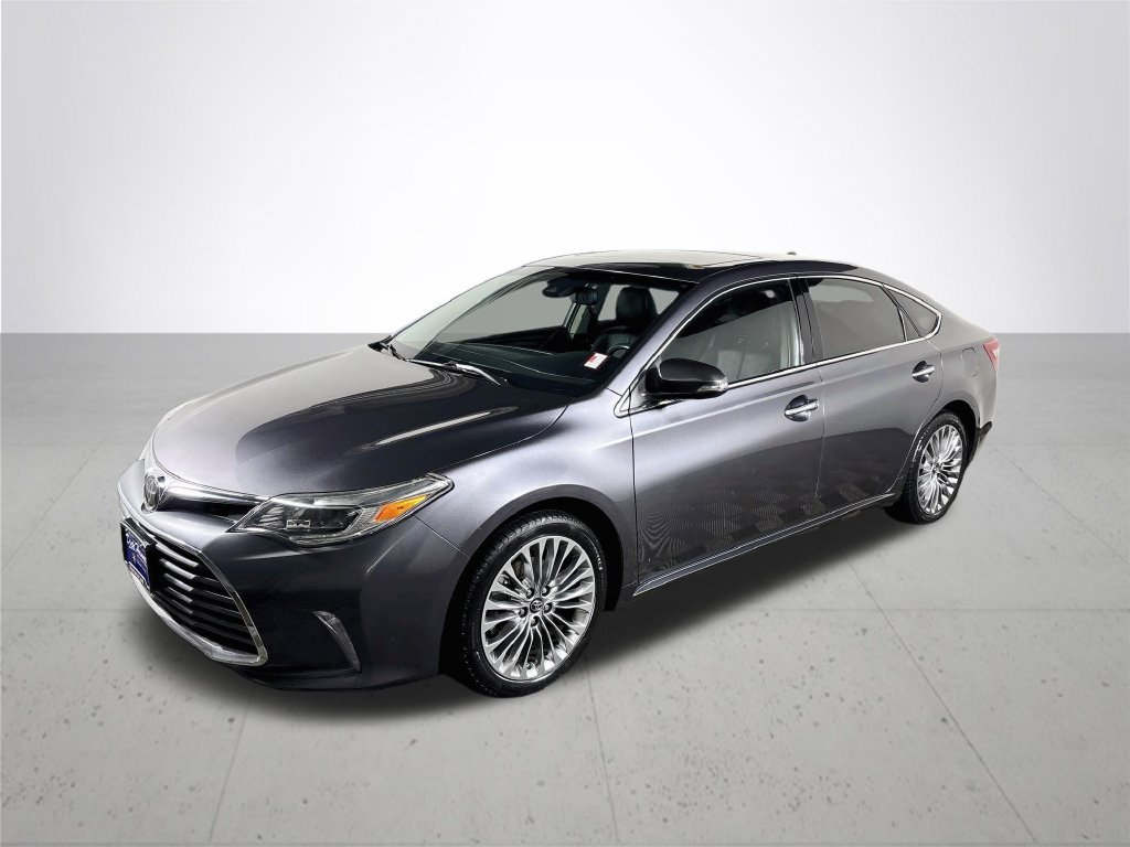Used 2016 Toyota Avalon Limited w/ Toyota Safety Sense Package FWD image 2
