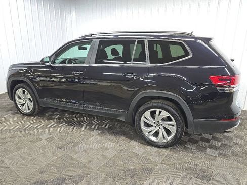 Used 2023 Volkswagen Atlas SE w/ Panoramic Sunroof Package AWD/4WD image 4