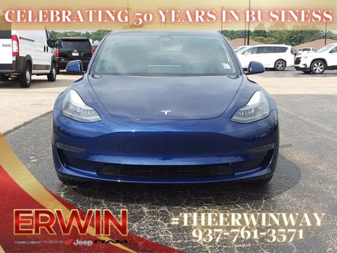 Used 2021 Tesla Model 3 Standard Range Plus image 8