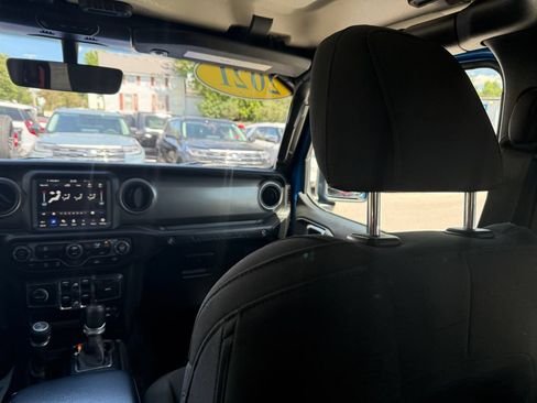Used 2021 Jeep Wrangler Unlimited Sport AWD/4WD image 24