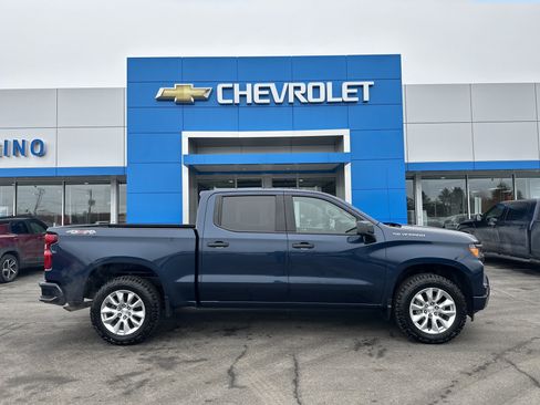 Certified 2023 Chevrolet Silverado 1500 Custom image 1