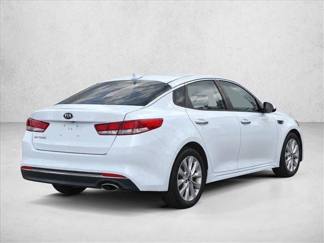 Used 2017 Kia Optima LX w/ Option Group 014 FWD image 7