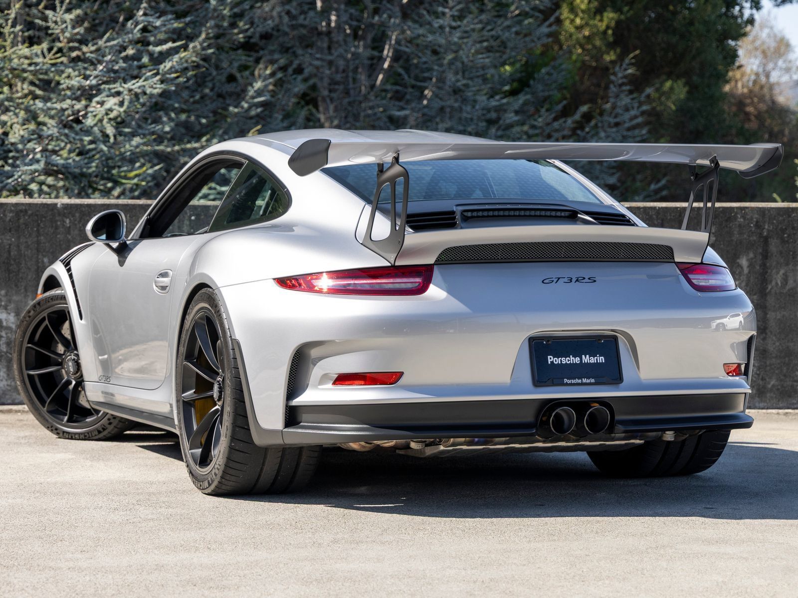 Used 2016 Porsche 911 GT3 RS RWD image 3