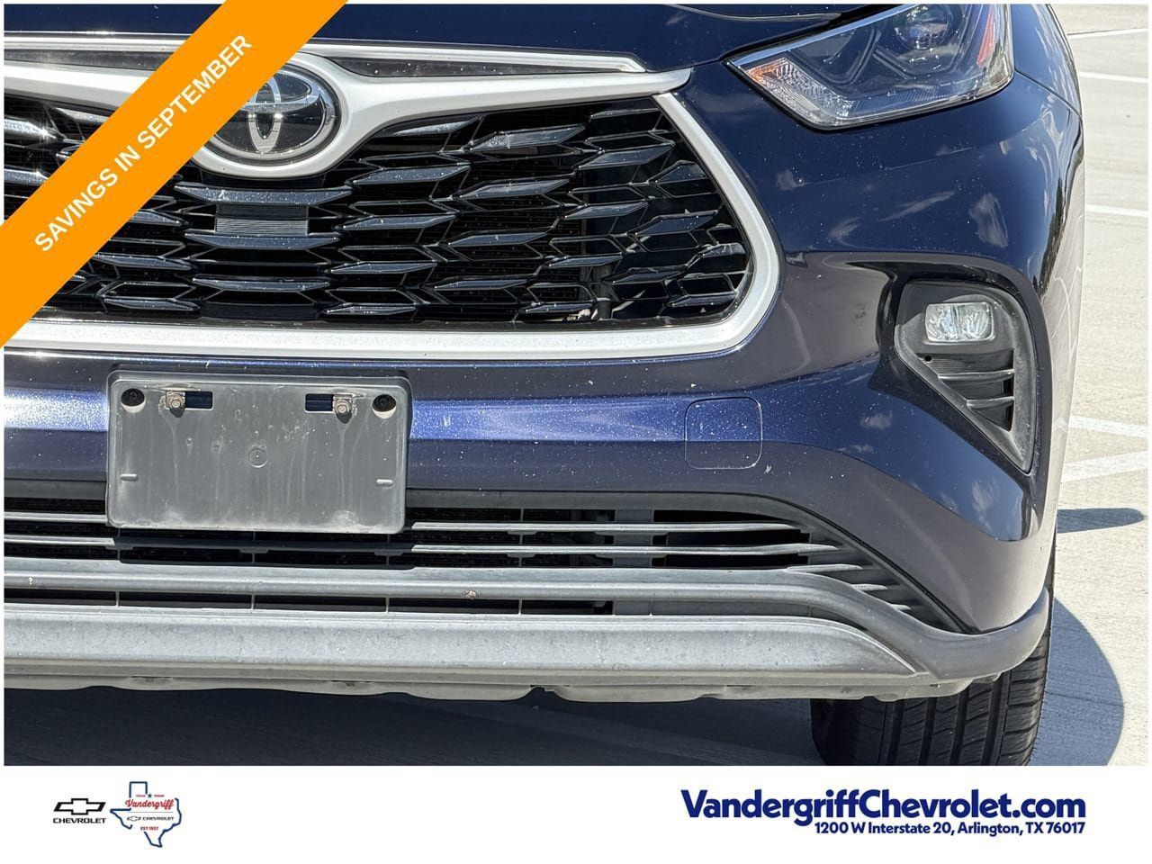 Used 2022 Toyota Highlander LE FWD image 8