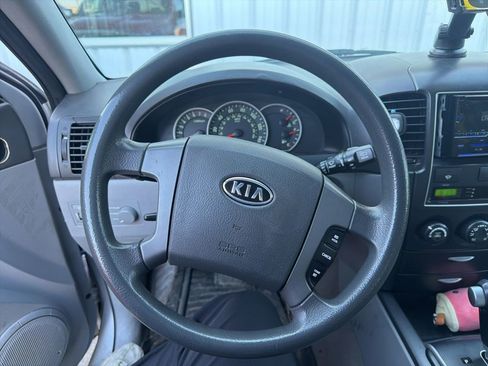 Used 2009 Kia Sorento LX image 14