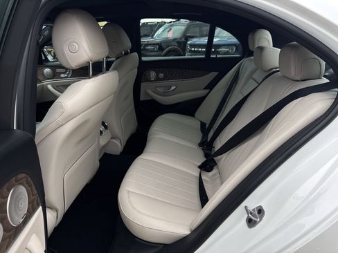 Used 2023 Mercedes-Benz E 450 4MATIC Sedan image 14