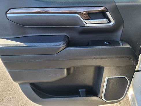 Used 2025 Chevrolet Silverado 1500 LT image 15