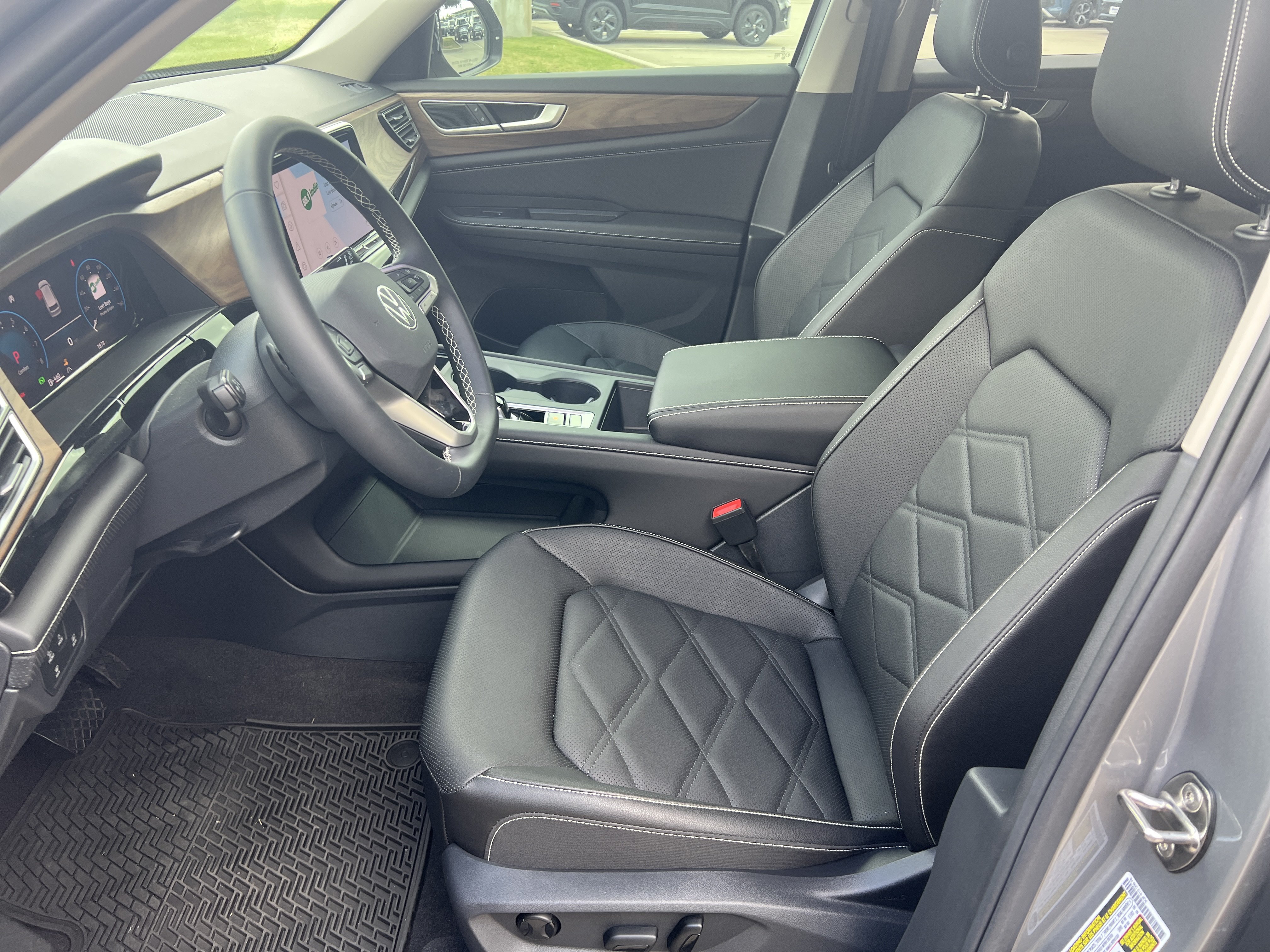 Certified 2026 Volkswagen Atlas SE FWD image 13