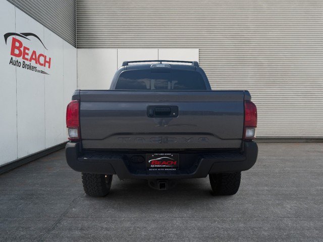 Used 2018 Toyota Tacoma TRD Off-Road AWD/4WD image 14