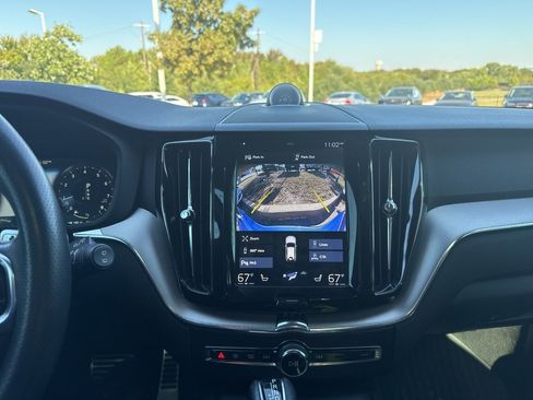 Used 2019 Volvo XC60 T5 R-Design image 29
