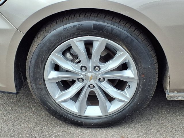 Used 2025 Chevrolet Malibu LT FWD image 27