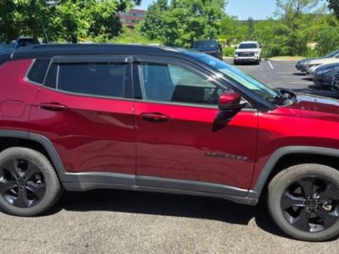 Used 2021 Jeep Compass Latitude AWD/4WD image 8
