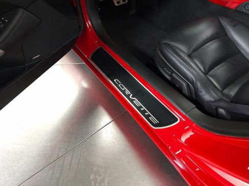 Used 2006 Chevrolet Corvette Convertible w/ Preferred Equipment Group image 19