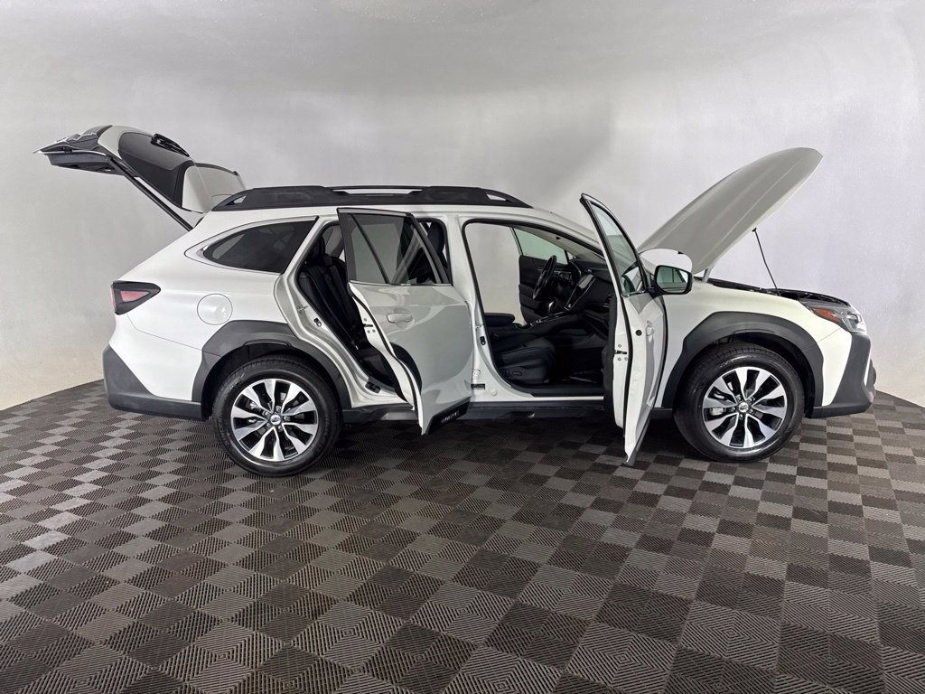 Used 2024 Subaru Outback Limited XT AWD/4WD image 21