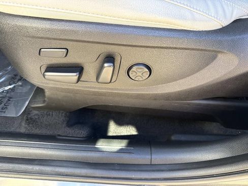 Used 2024 Kia Telluride SX image 29